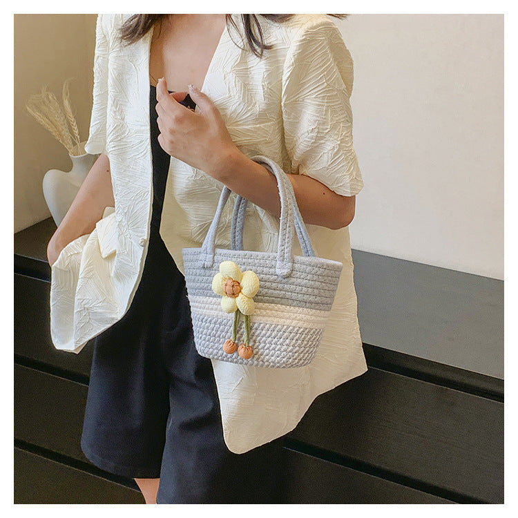 Niche Bags for Women 2025 New Summer Work Handbags Flower Woven Bags Hand-Held Shoulder Bags Versatile Women's Bags