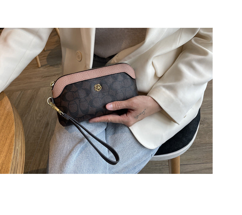 2025 New Handbags Women's Small Bags Fashionable Shoulder Crossbody Bags Trendy Wallets Women's Long Mobile Phone Bags Mom's Style