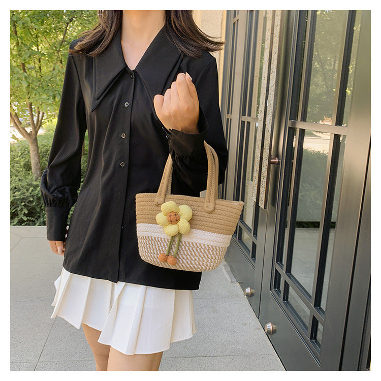 Niche Bags for Women 2025 New Summer Work Handbags Flower Woven Bags Hand-Held Shoulder Bags Versatile Women's Bags