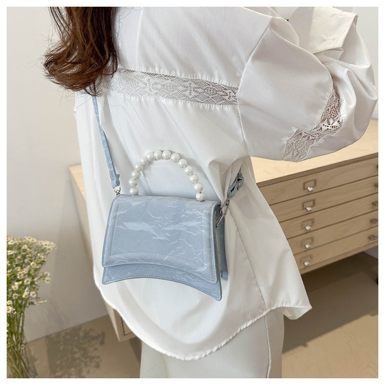 Trendy and Sophisticated Niche Handbags for Women, Popular in 2025 Summer, New Pearl Design Small Tote and Crossbody Bag
