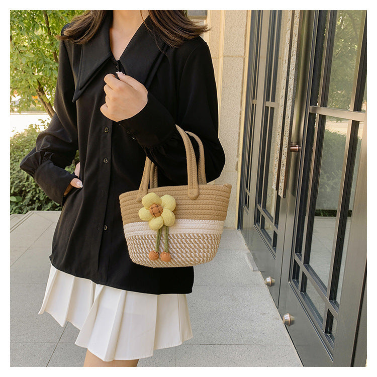 Niche Bags for Women 2025 New Summer Work Handbags Flower Woven Bags Hand-Held Shoulder Bags Versatile Women's Bags