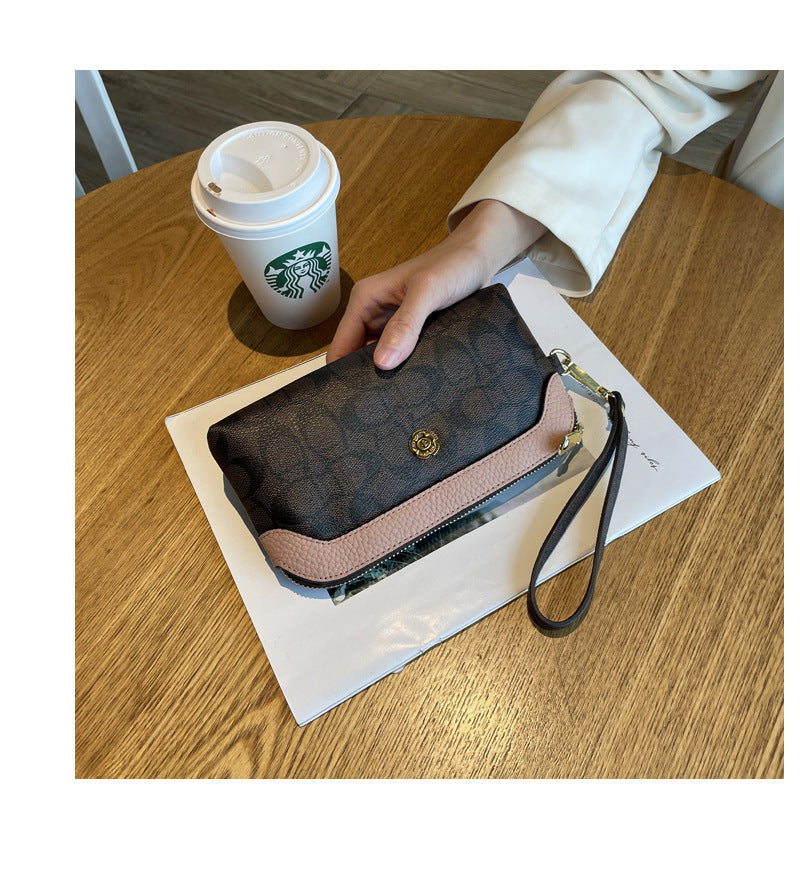 2025 New Handbags Women's Small Bags Fashionable Shoulder Crossbody Bags Trendy Wallets Women's Long Mobile Phone Bags Mom's Style